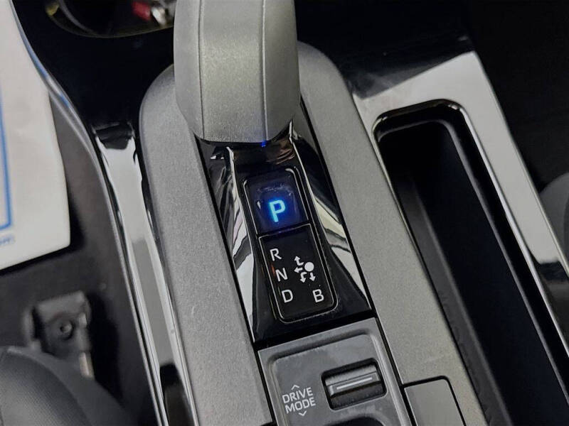 2025 Toyota Prius LE