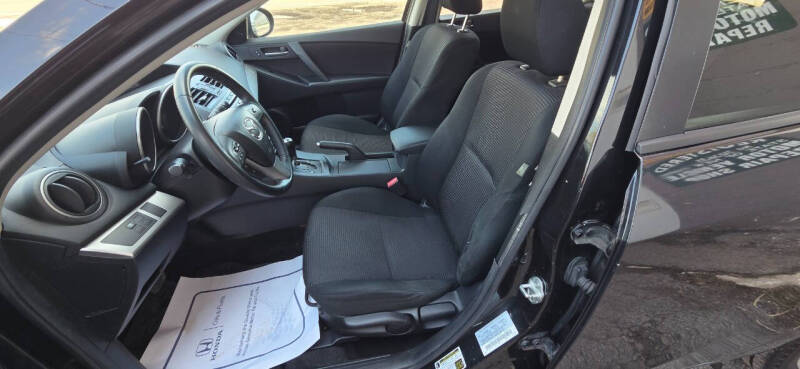 2013 Mazda MAZDA3 i Touring
