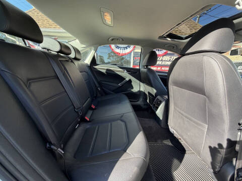 2016 Volkswagen Passat 1.8T SE