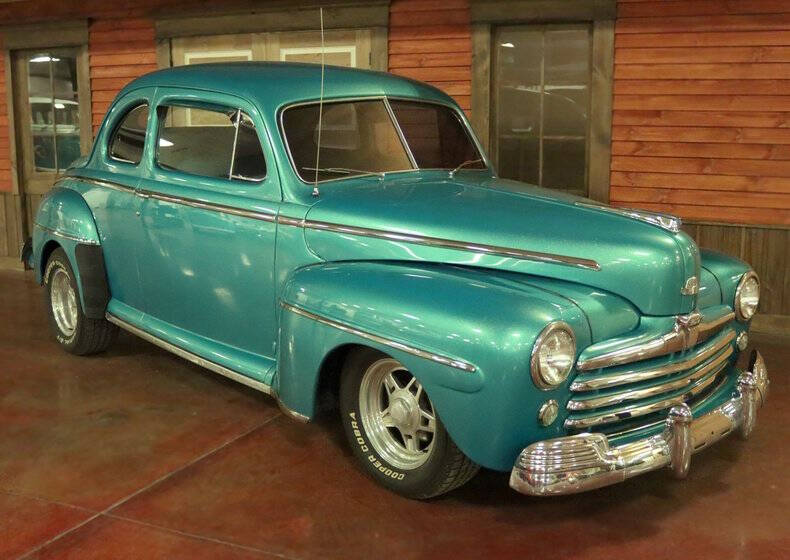 1948 Ford Super Deluxe
