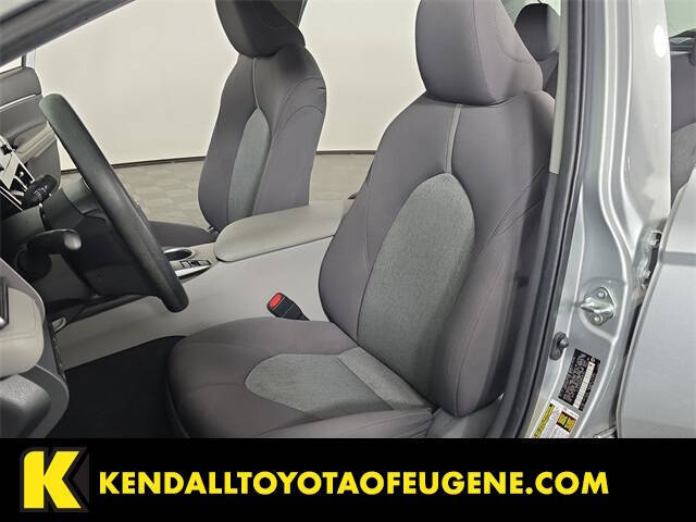 2021 Toyota Camry Hybrid LE