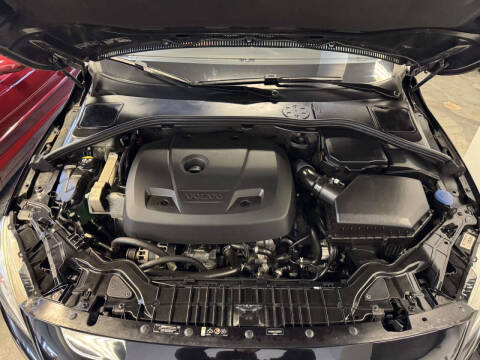 2018 Volvo V60 Cross Country T5 Premier