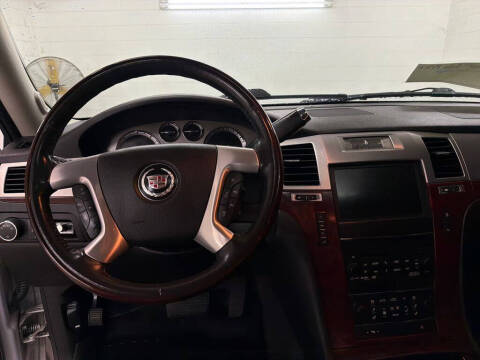 2011 Cadillac Escalade Premium