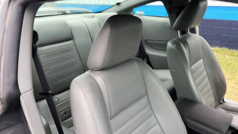 2006 Ford Mustang GT Deluxe