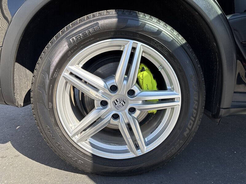 2017 Porsche Cayenne S E-Hybrid