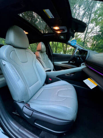 2025 Hyundai Elantra Hybrid Limited