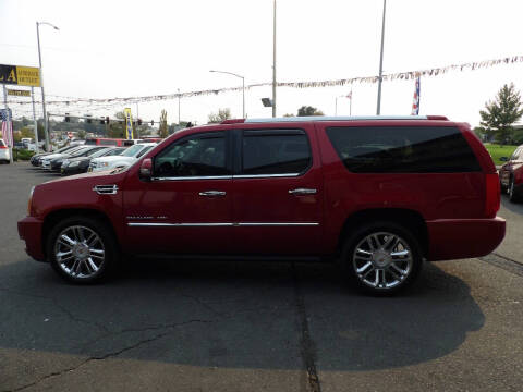 2013 Cadillac Escalade ESV Platinum Edition