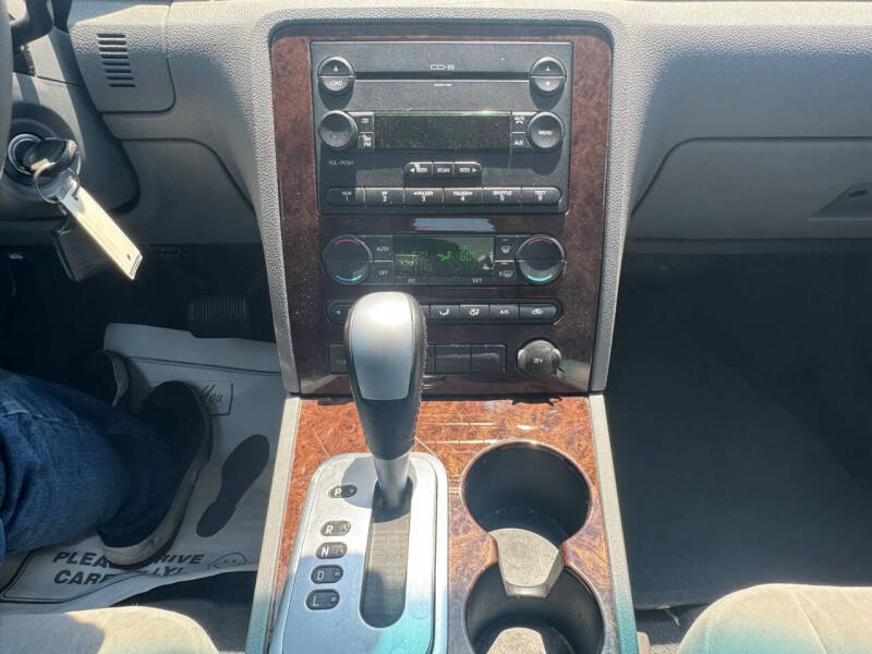 2005 Ford Five Hundred SEL