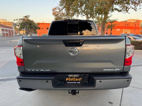 2017 Nissan Titan PRO-4X