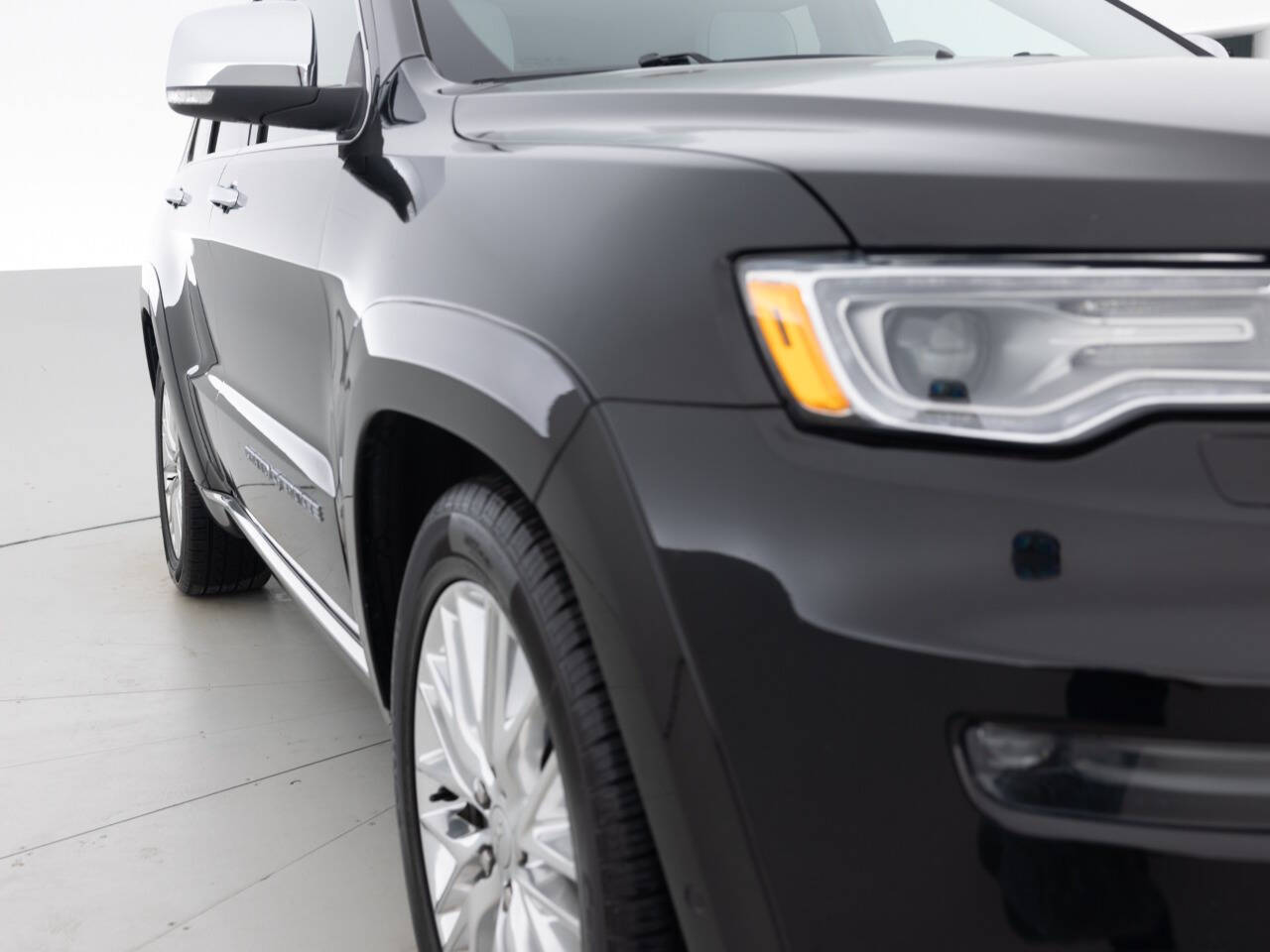 Used Car 2018 Jeep Grand Cherokee  Summit 4x4 4dr Suv For Sale Under $20,000 In Coal City, Illinois
