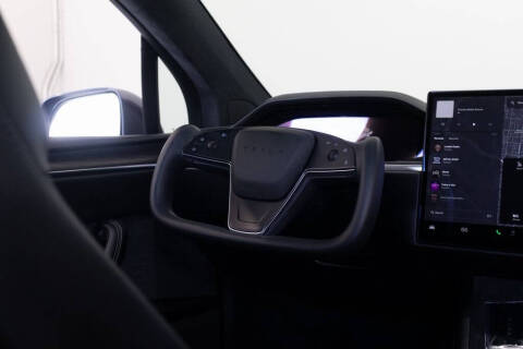 2023 Tesla Model X Standard Range