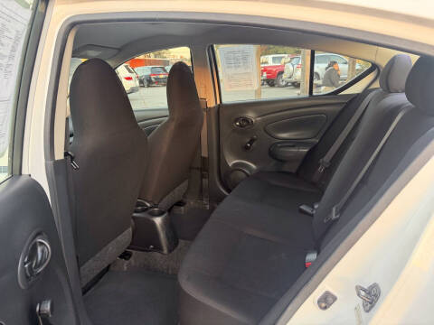 2012 Nissan Versa 1.6 SV