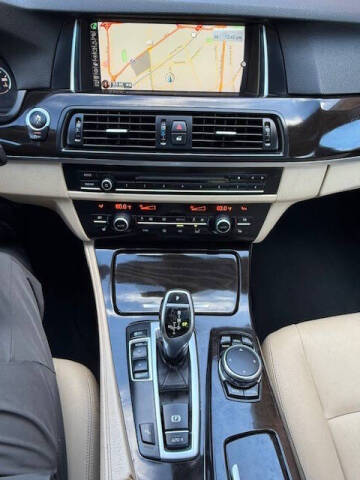 2016 BMW 5 Series 528i