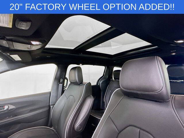 2027 Chrysler Pacifica Limited