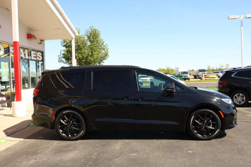 2025 Chrysler Pacifica Limited