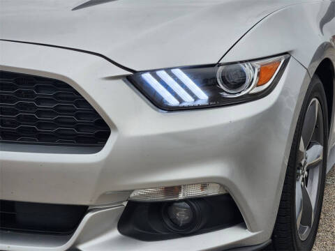 2016 Ford Mustang V6
