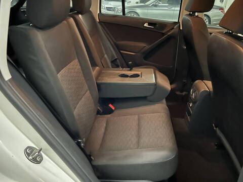 2014 Volkswagen Tiguan SE