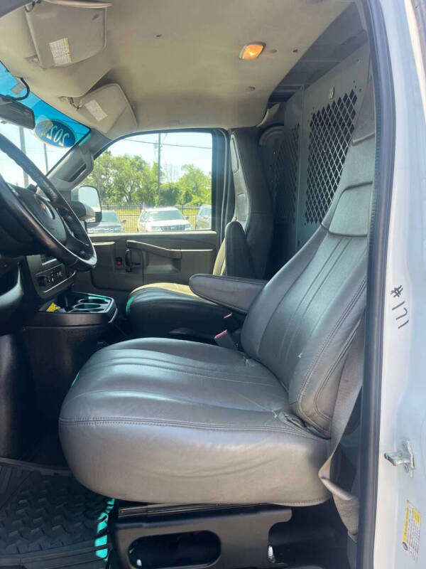 2021 Chevrolet Express 2500