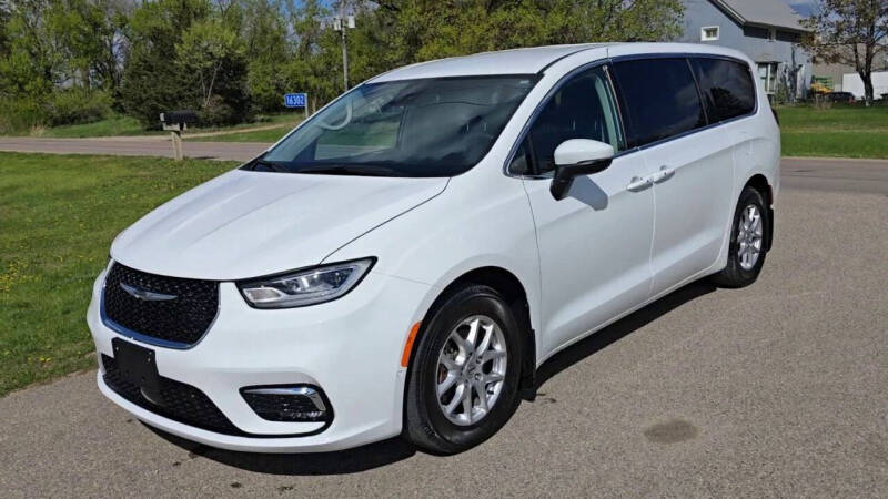 2023 Chrysler Pacifica Touring L