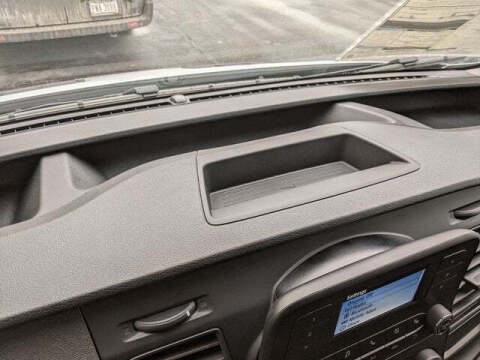 2025 Ford Transit 250