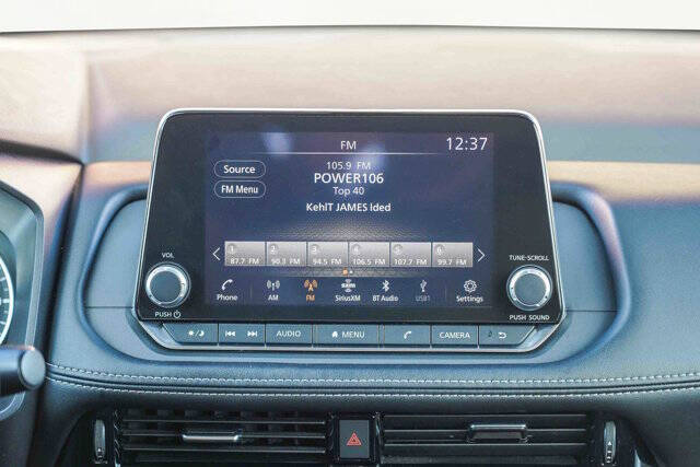 2022 Nissan Rogue SV