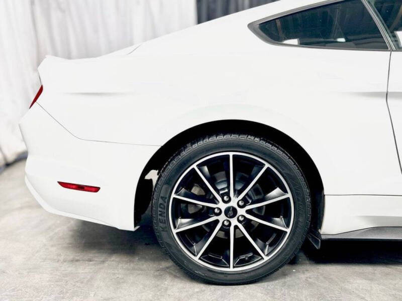 2017 Ford Mustang EcoBoost