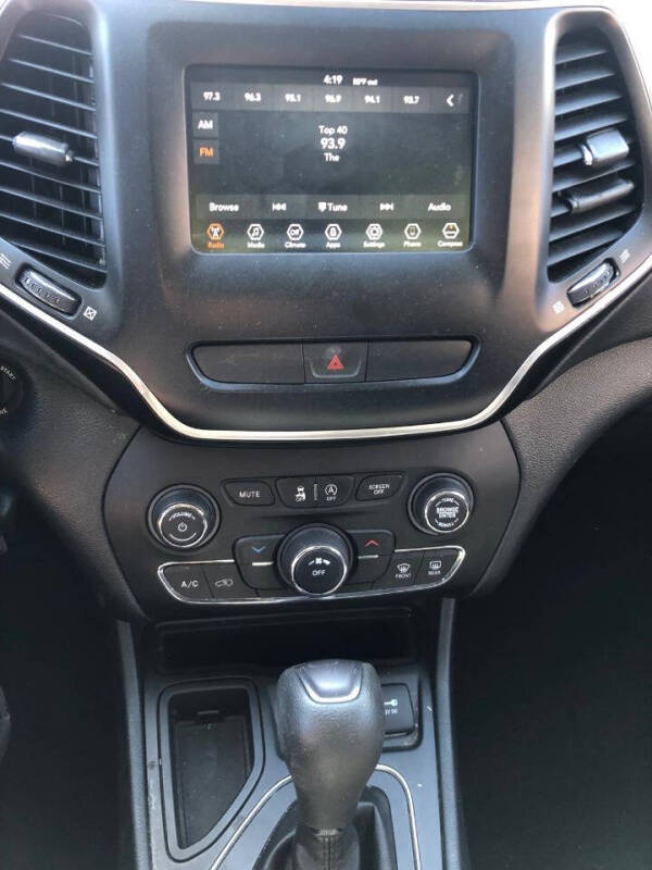 2019 Jeep Cherokee Latitude