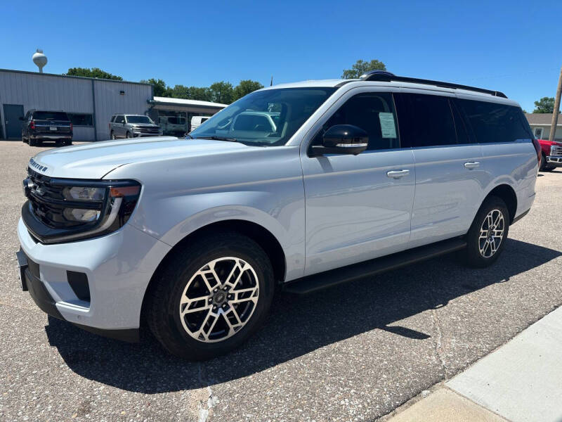 2026 Ford Expedition MAX Active