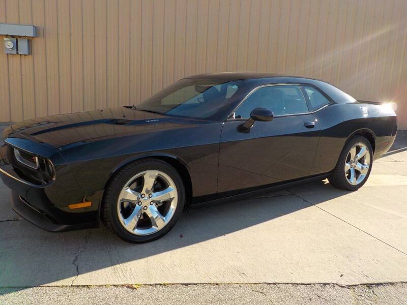 2014 Dodge Challenger for sale at Automotive Locator- Auto Sales in Groveport OH