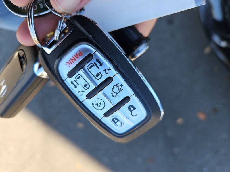 2024 Chrysler Pacifica Touring L