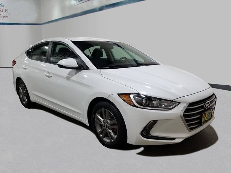 2017 Hyundai ELANTRA for sale at Saccucci's Of Schaumburg in Schaumburg, IL