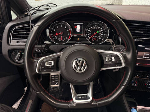 2021 Volkswagen Golf GTI SE