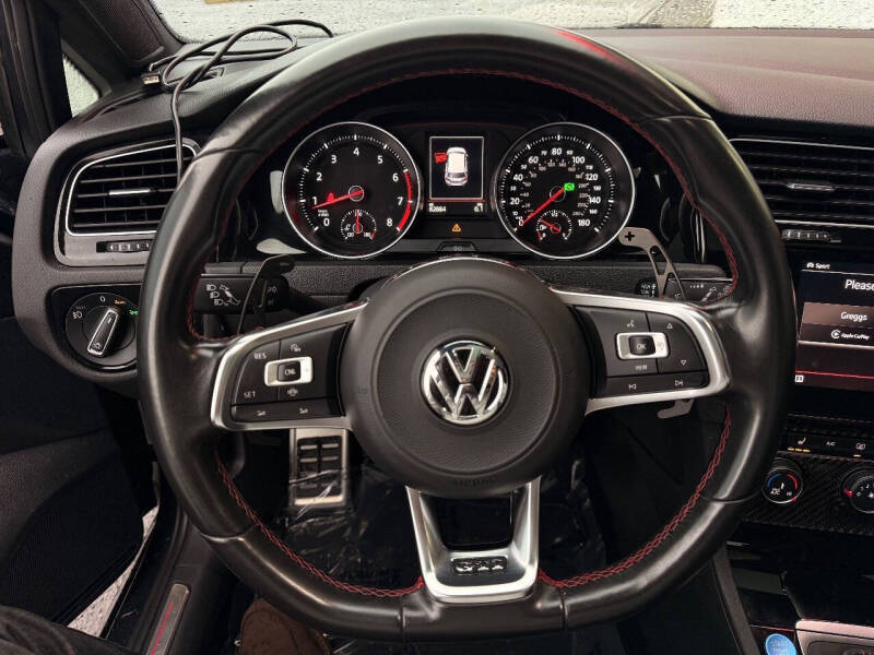 2021 Volkswagen Golf GTI SE