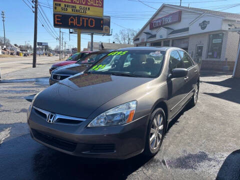 2007 Honda Accord for sale at GREG'S EAGLE AUTO SALES in Massillon OH