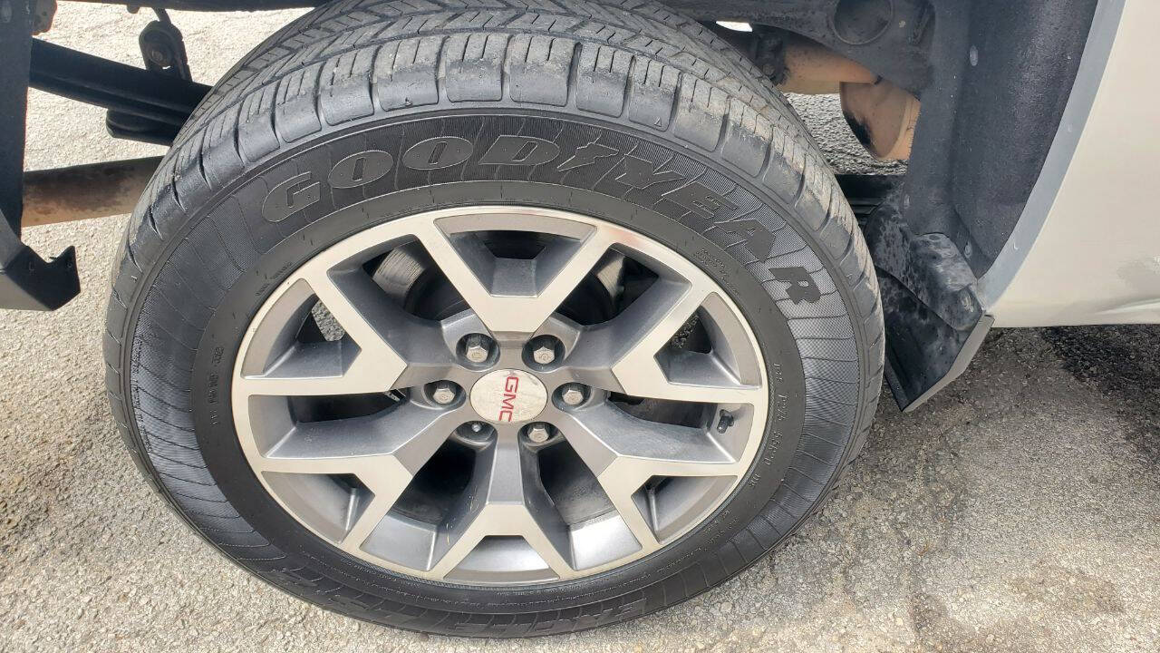 Used Car 2018 Chevrolet Silverado 1500  Lt 4x2 4dr Crew Cab 6.5 Ft. Sb For Sale Under $30,000 In San Antonio, Texas