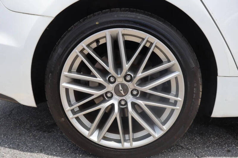 2020 Genesis G70