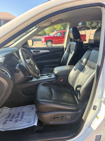 2019 Nissan Pathfinder SV