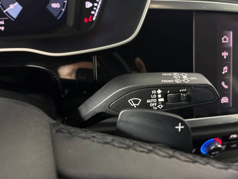 2021 Audi Q3 quattro S line Premium 45 TFSI