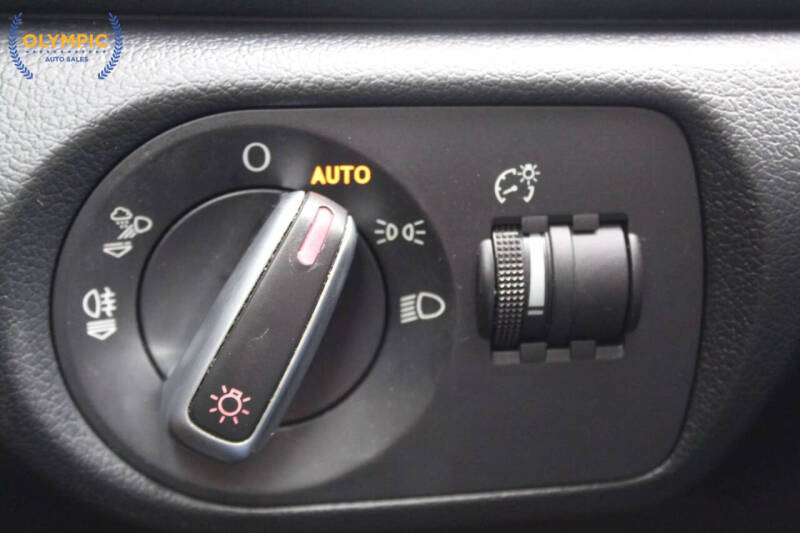 2016 Audi Q3 2.0T Premium Plus