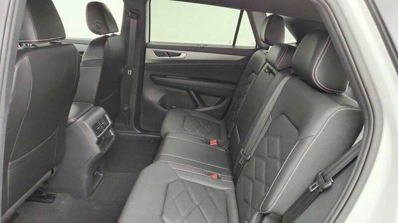 2024 Volkswagen Atlas Cross Sport SE