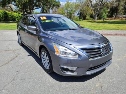 2014 Nissan Altima for sale at ROBLES MOTORS in San Jose CA