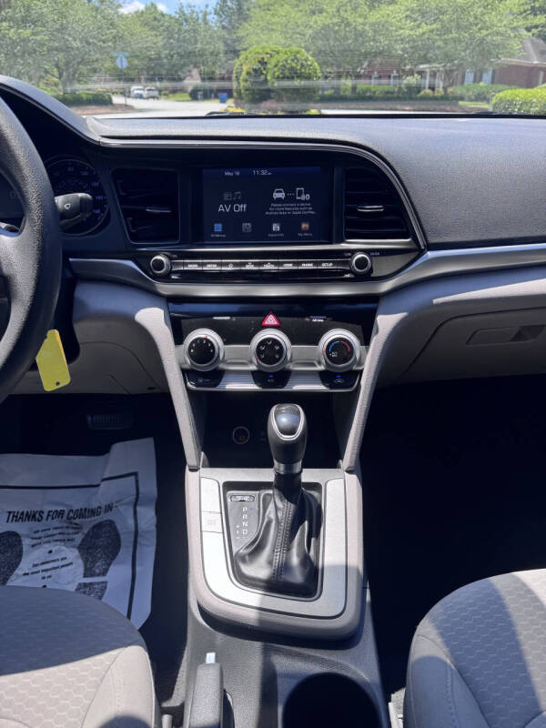 2019 Hyundai Elantra SEL