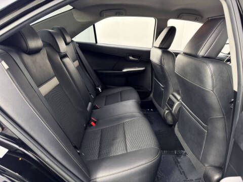 2014 Toyota Camry SE