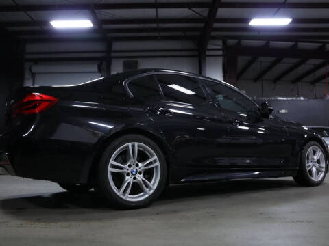 2018 BMW 3 Series 330i xDrive