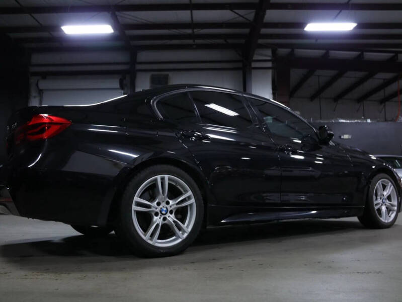 2018 BMW 3 Series 330i xDrive