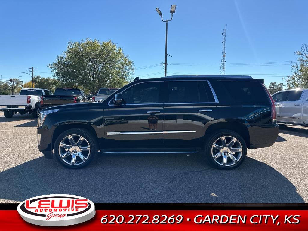 2020 Cadillac Escalade for sale at Lewis Chevrolet of Garden City in Garden City, KS