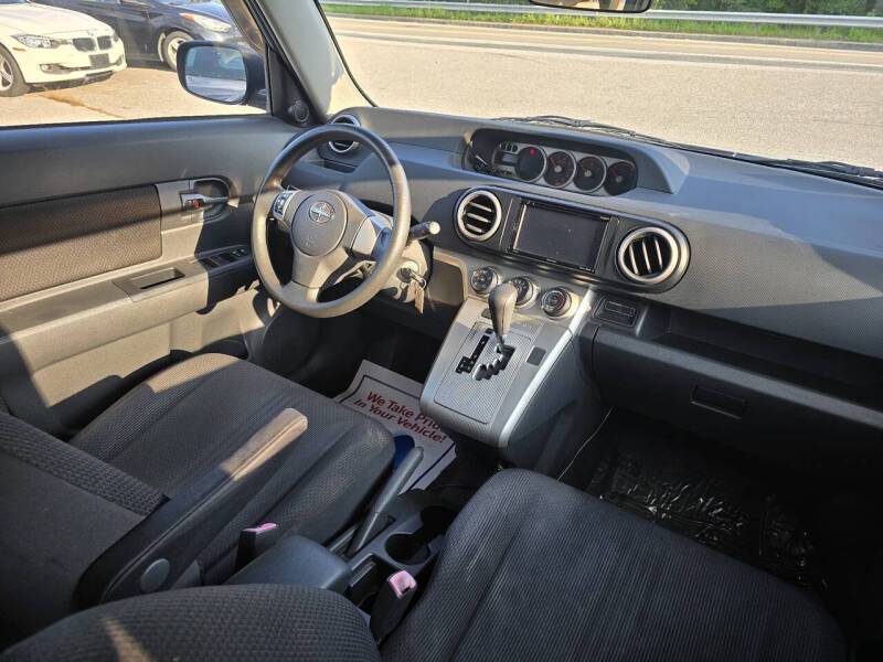 2009 Scion xB