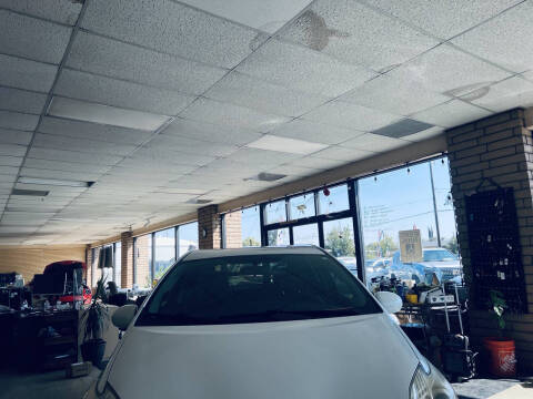 2014 Toyota Prius Two