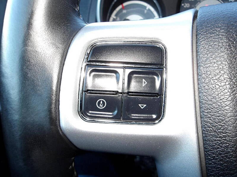 2011 Chrysler 200 Touring