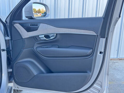 2024 Volvo XC90 B6 Ultimate Bright Theme 7P